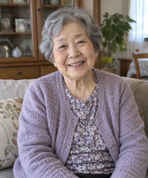 お顔が大きく、ピントの合った女性の写真の見本（架空の人物）